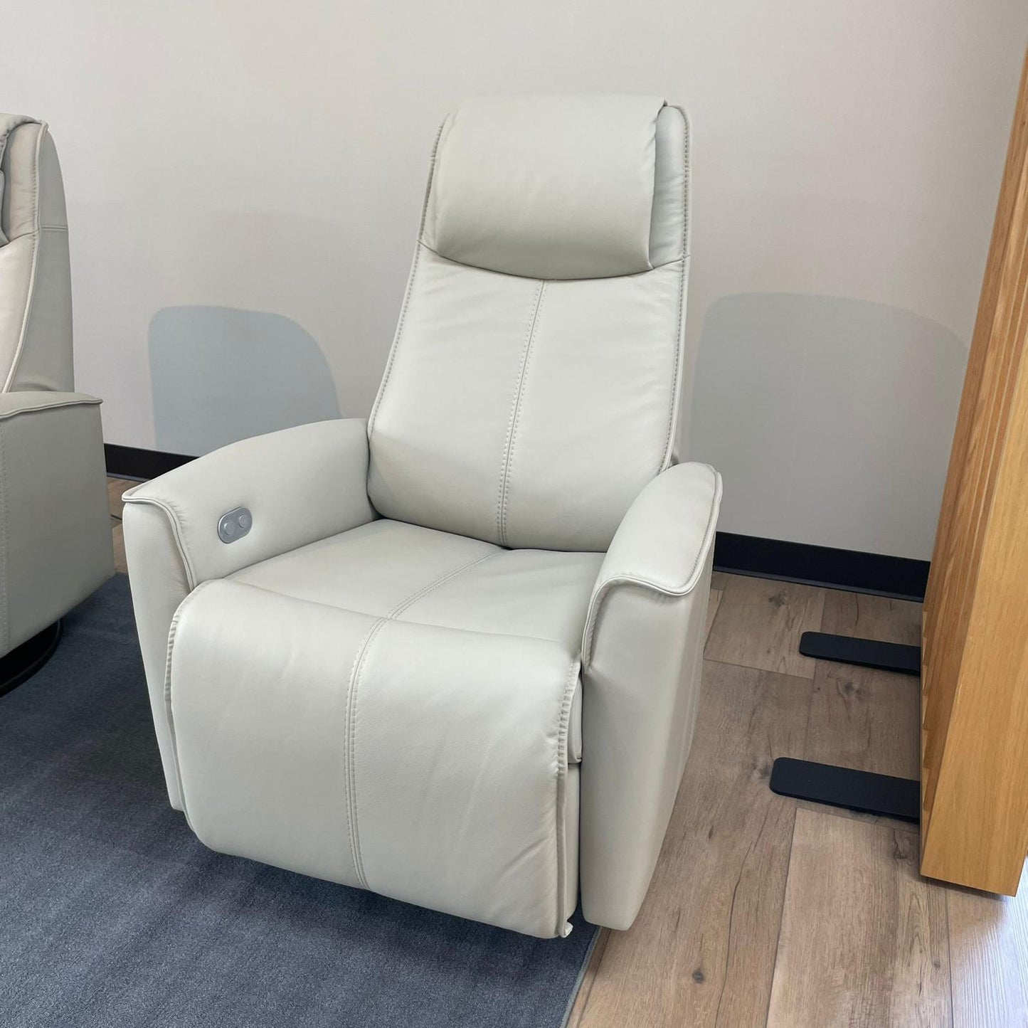 Fjords Urban - Small Size - (Power Recliner)