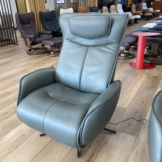 Axel Large Power Swivel Recliner W/Battery Pack Axel Large Power Swivel Recliner W/Battery Pack