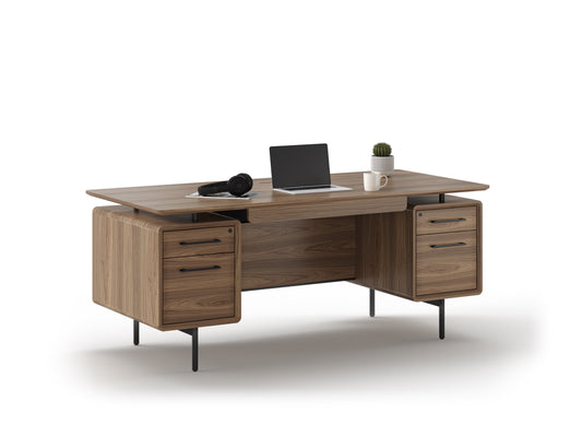 LINQ 6821 Executive Desk